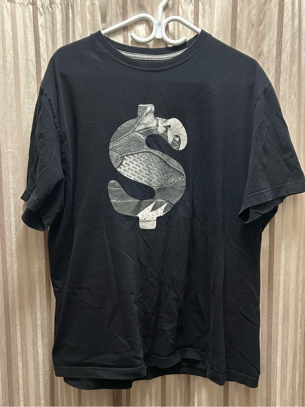 Black Men’s Jordan ‘Money’ Dollar Sign T‑Shirt, Size XXL